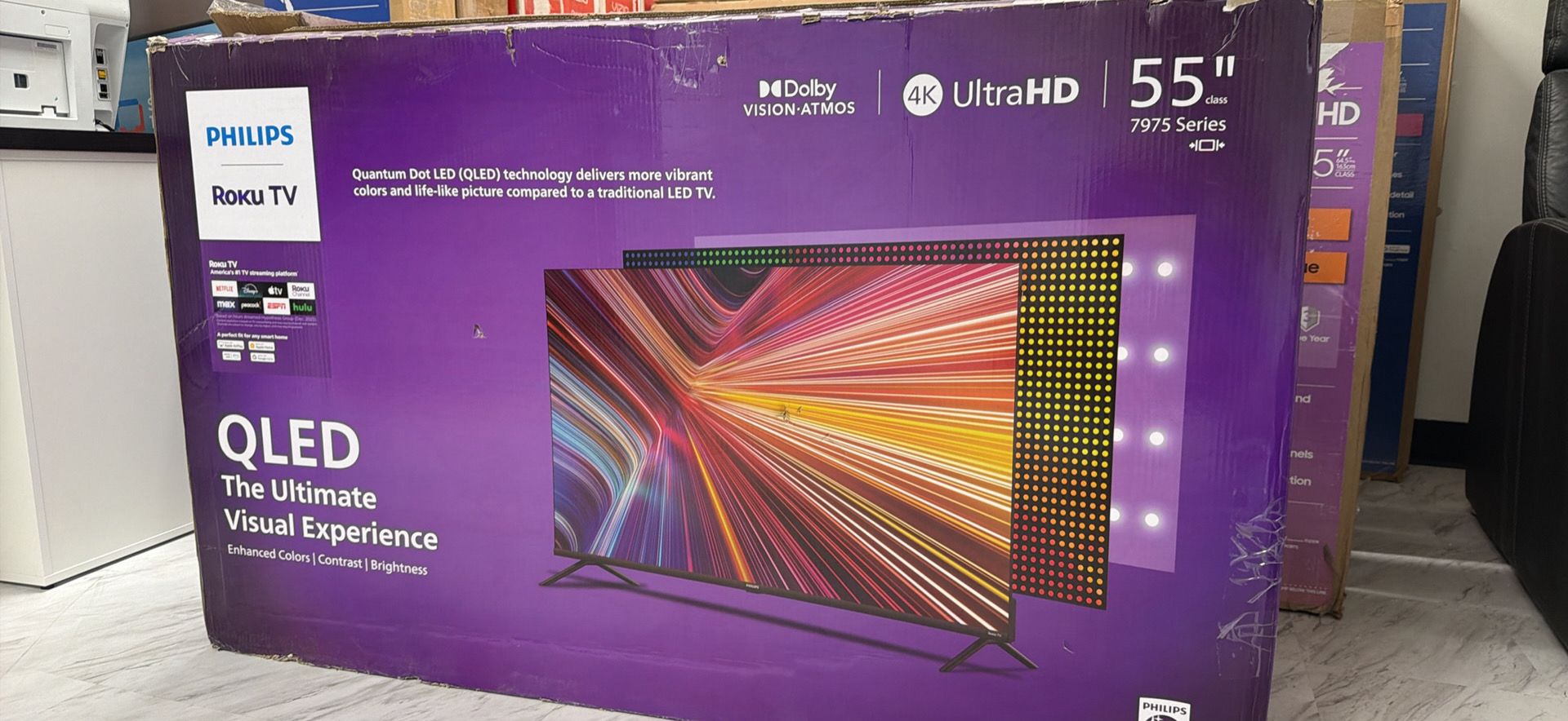 Philips Roku TV 55" QLED 4K Ultra HD Smart TV – Dolby Vision & Dolby Atmos